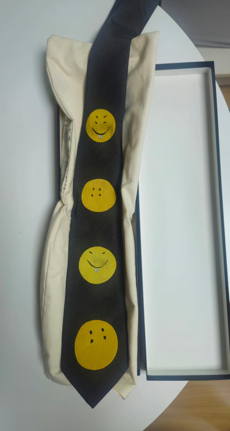 캐피탈 스마일 넥타이 차콜 상품이미지1