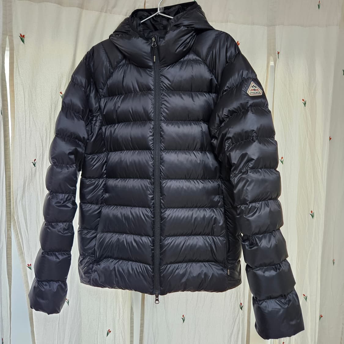 피레넥스 ARIAL 경량패딩 블랙 M사이즈 상품이미지1