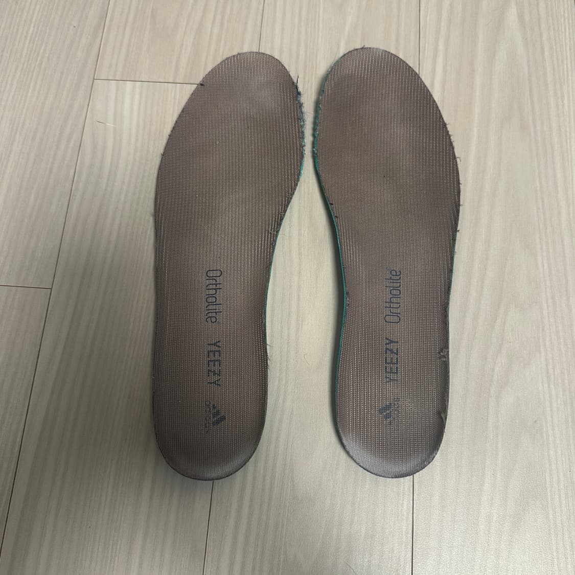 아디다스 이지 데저트 부츠 타우페 블루 [280] 상품이미지3