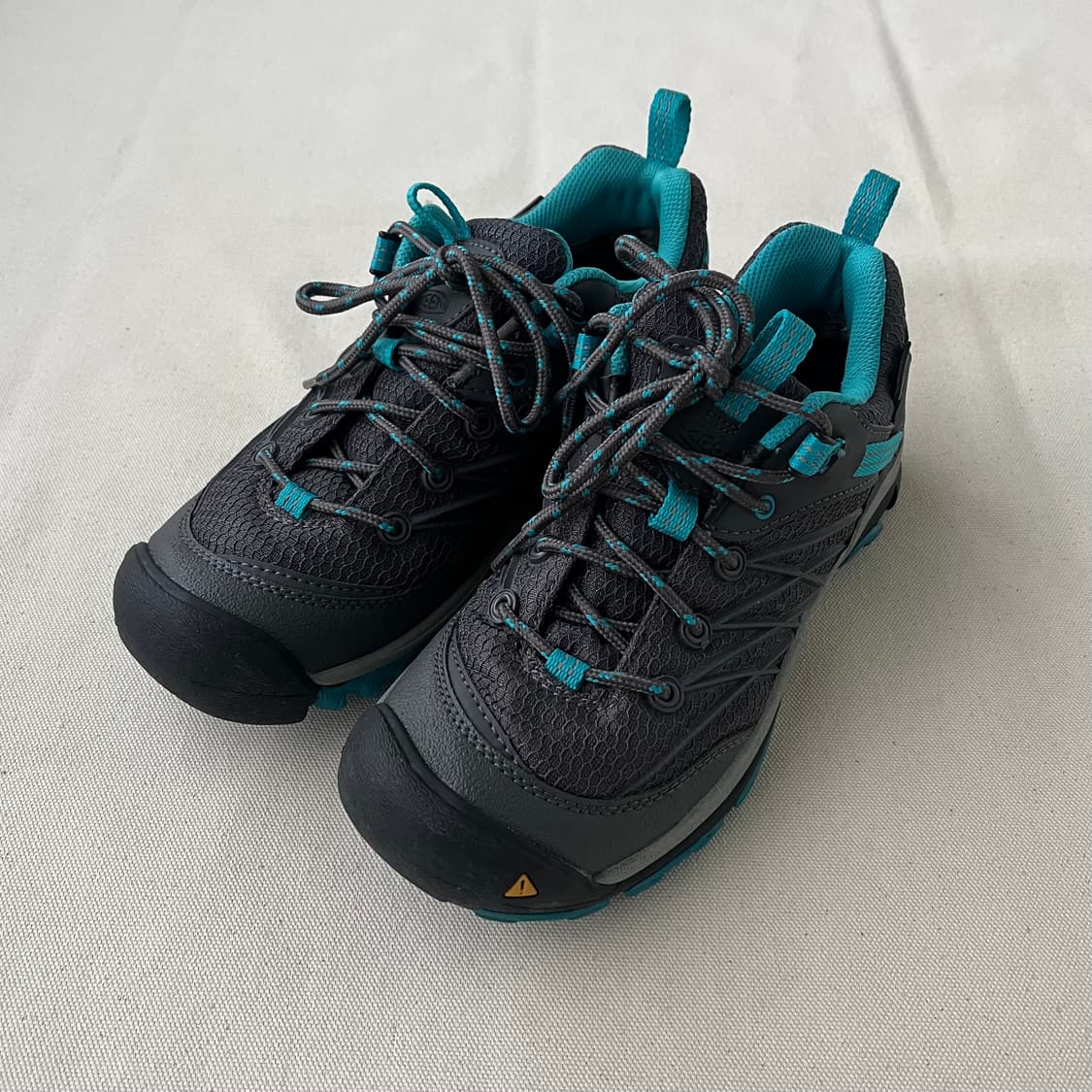 킨 로우컷 하이킹 슈즈 상품이미지1