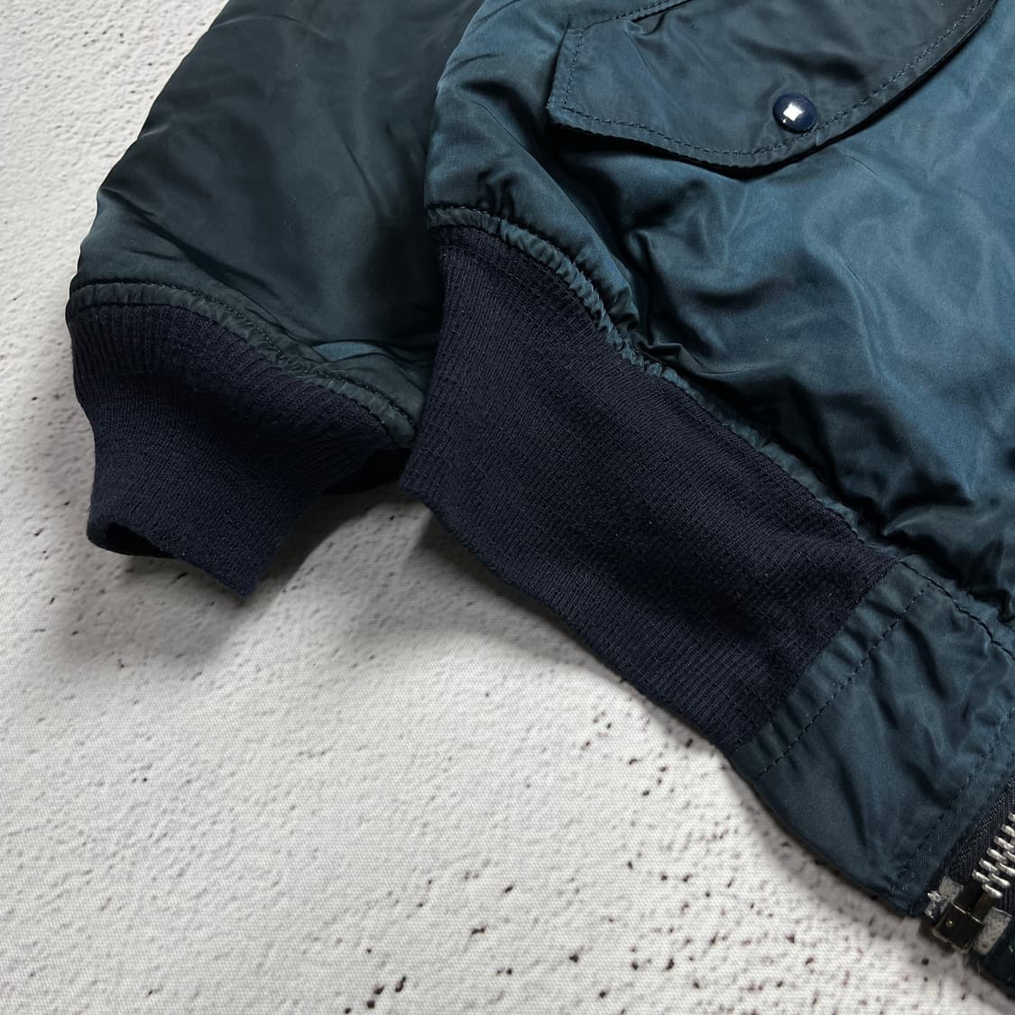 Alpha Industries MA-1 Flight Jacket 상품이미지5