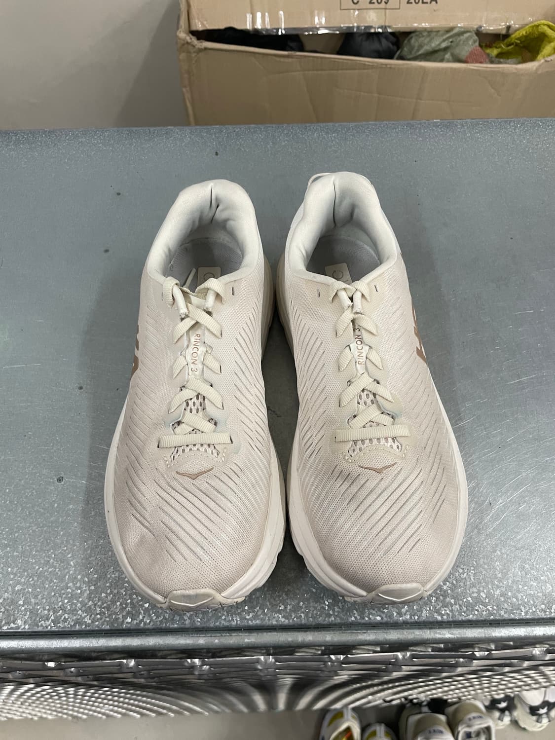 호카 링컨 3 발레이 오트 밀크 235 상품이미지5