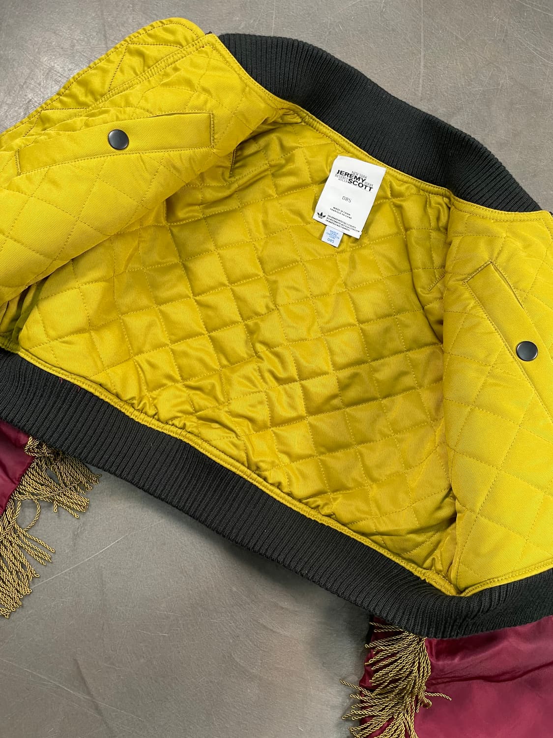 아디다스 제레미스캇 테슬 크롭 항공점퍼 상품이미지4