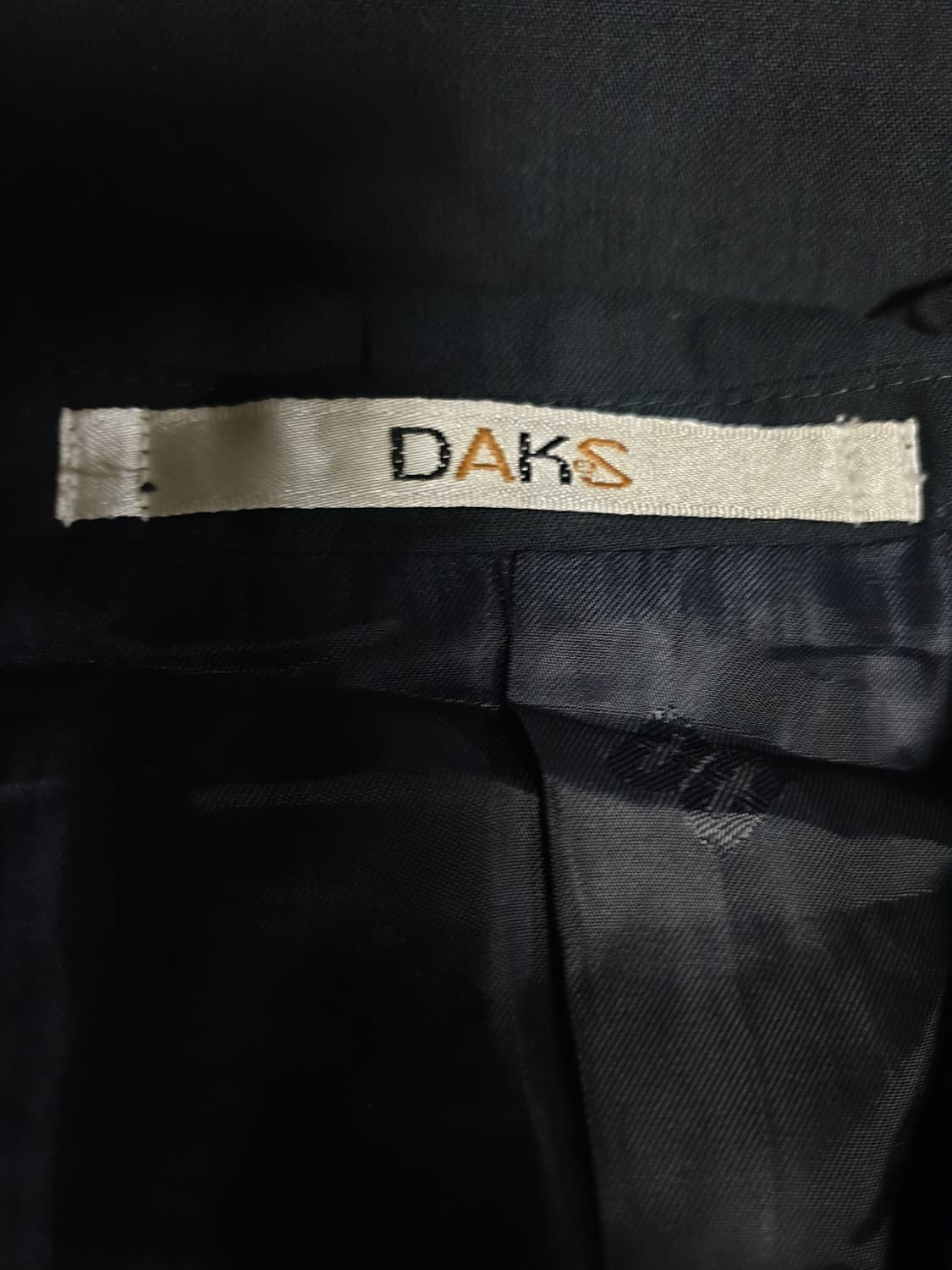 (빈티지) 닥스 브레스티드 금장 더블버튼 피크트라펠 블레이저 블랙 (M) 상품이미지4