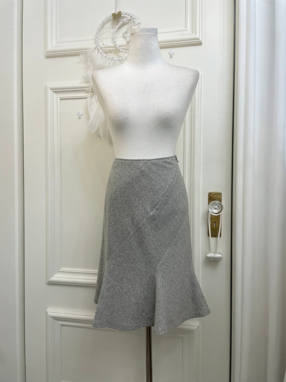 gray side line flare midi skirt(size-S) 상품이미지1