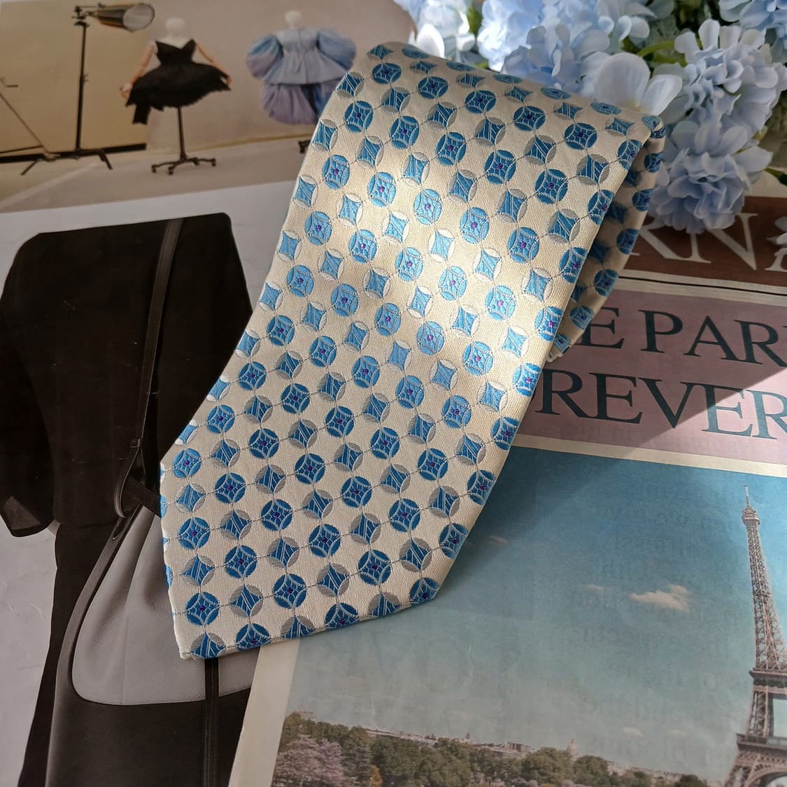 아쿠아스큐텀 실크 스카이블루 기하 넥타이 8.8cm A+등급 A19457 상품이미지4