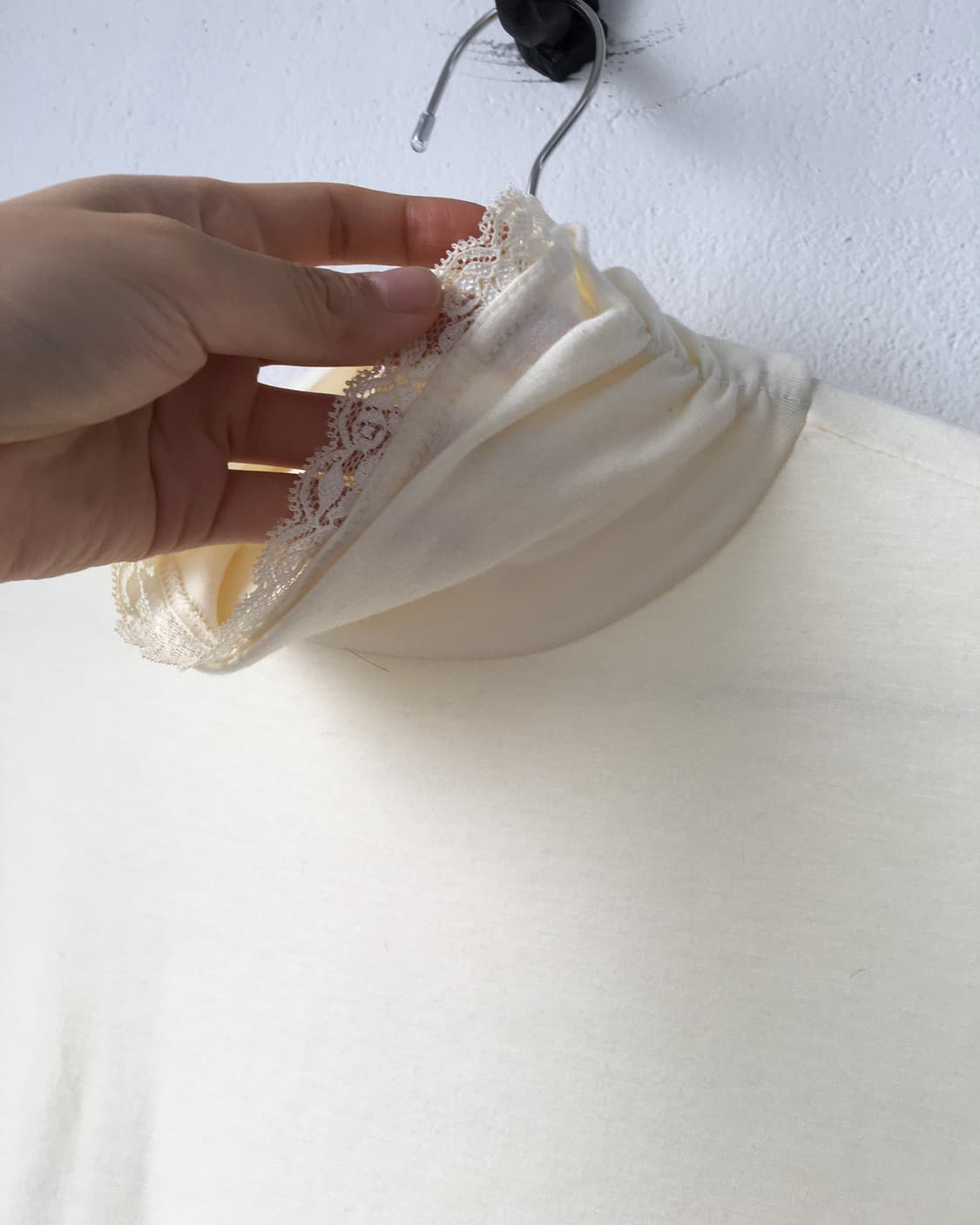 Lace trimming high neck sleeve 상품이미지3