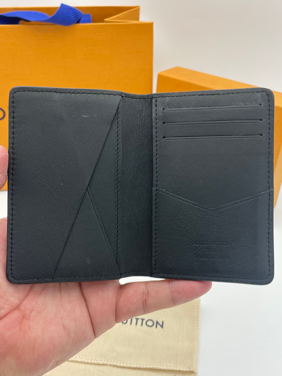 [ 새상품급 / 풀구성 ] 루이비통 이클립스 쉐도우 오거나이저 카드지갑  상품이미지4