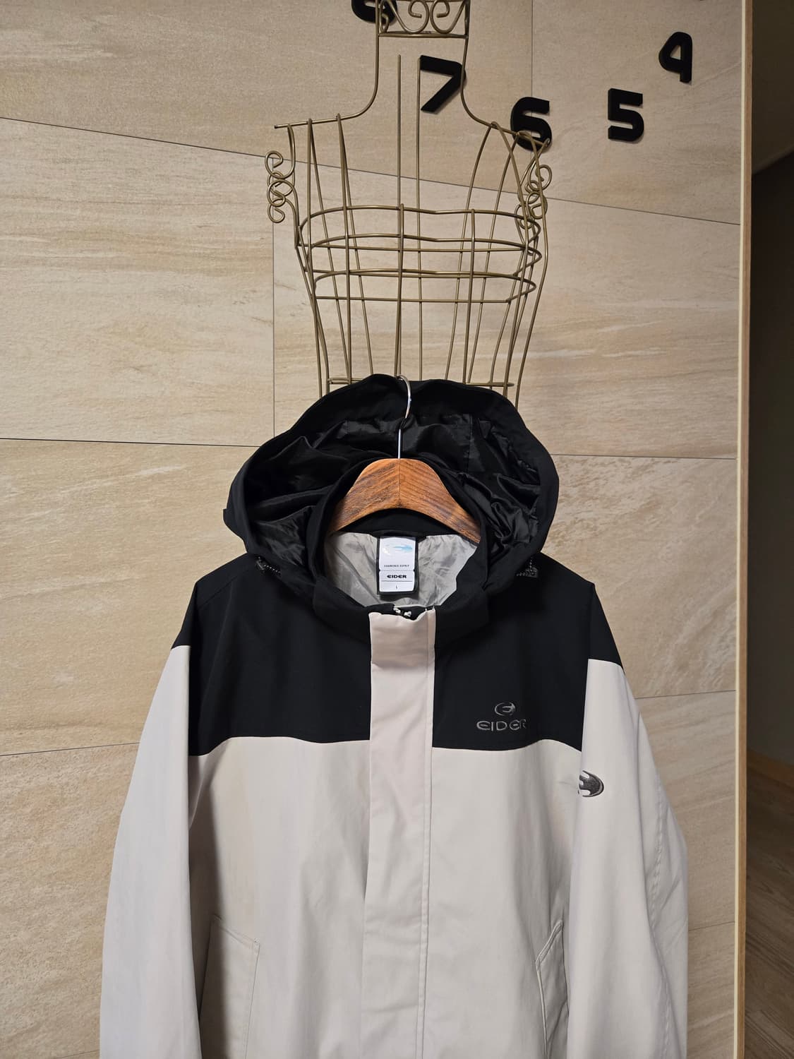 [L/100] 아이더 남성 후드 바람막이 자켓 상품이미지2