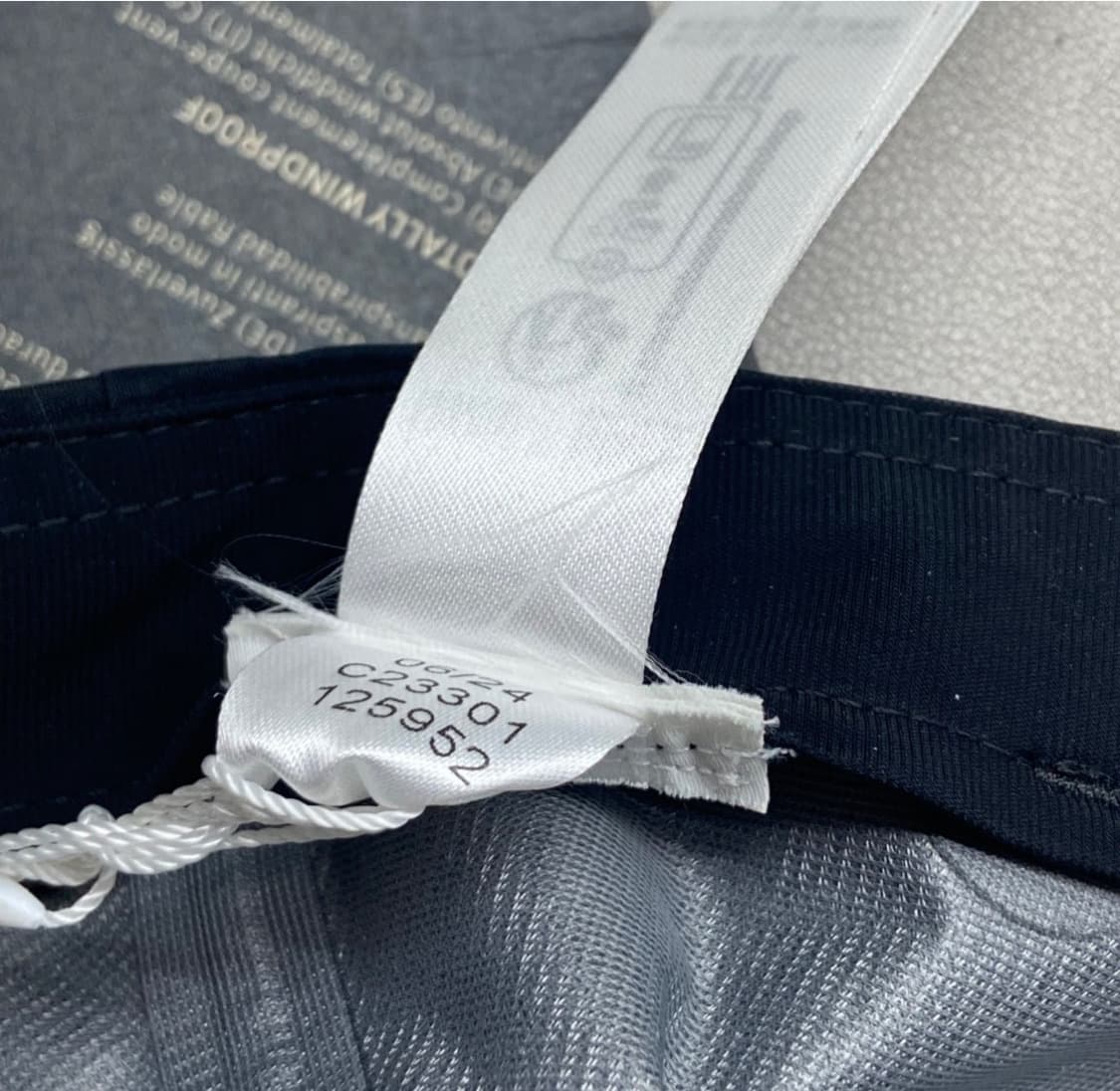 MM6 마르지엘라 x 살로몬 고어텍스 캡 상품이미지10