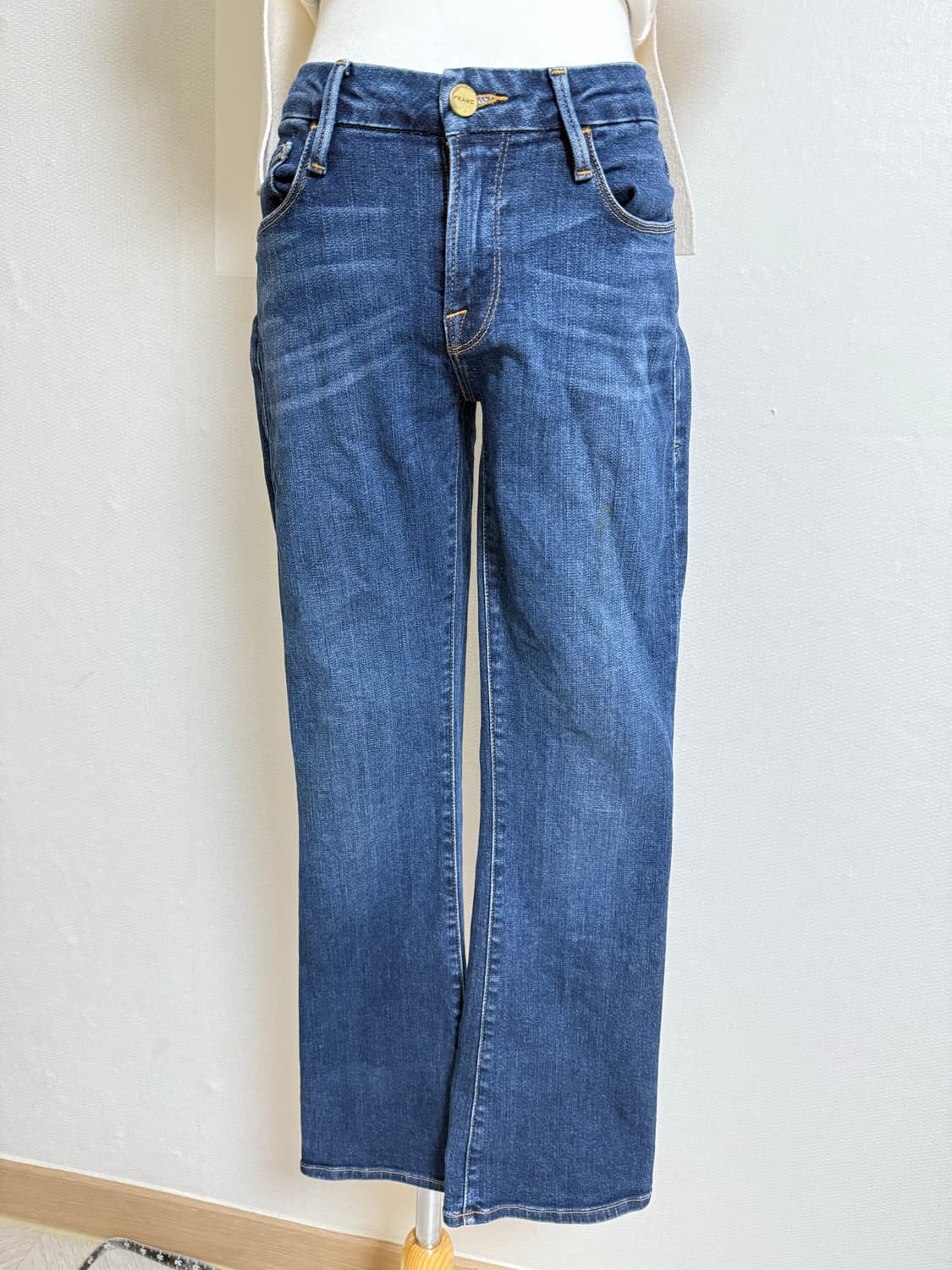 꼬르소꼬모 프레임 세미부츠컷 일자핏 상품이미지10