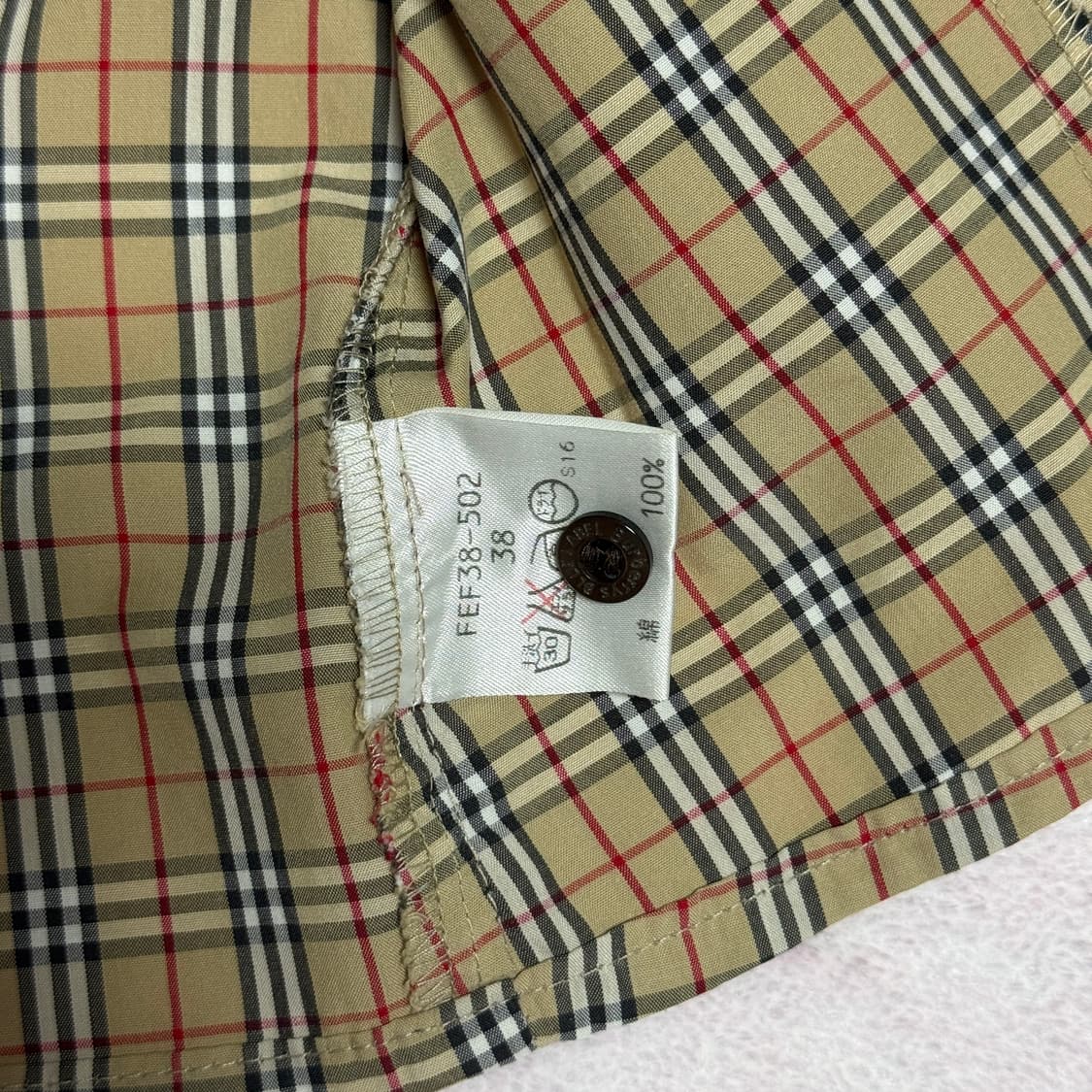 버버리 블루라벨 체크셔츠 상품이미지5