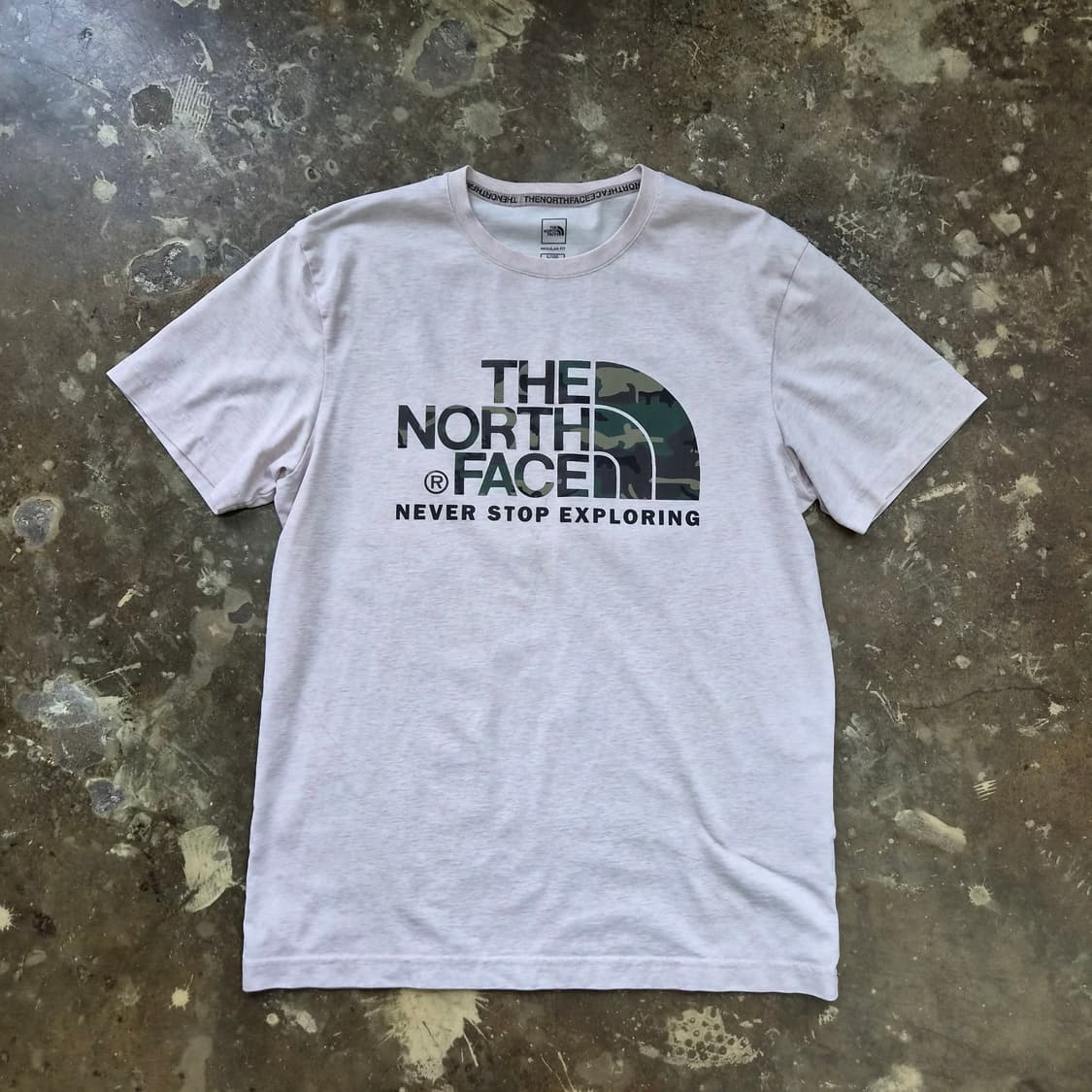 100) 노스페이스 카모패턴 빅로고 반팔티 반팔 티셔츠 상품이미지1