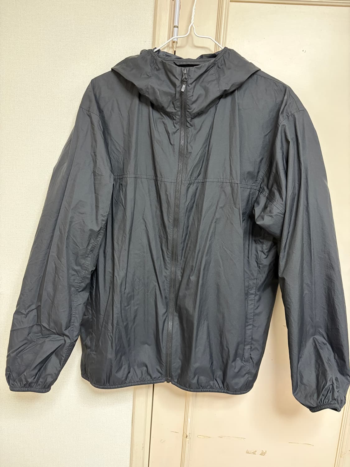 유니클로 바람막이 포켓더블 UV 프로텍션파카 S  상품이미지1