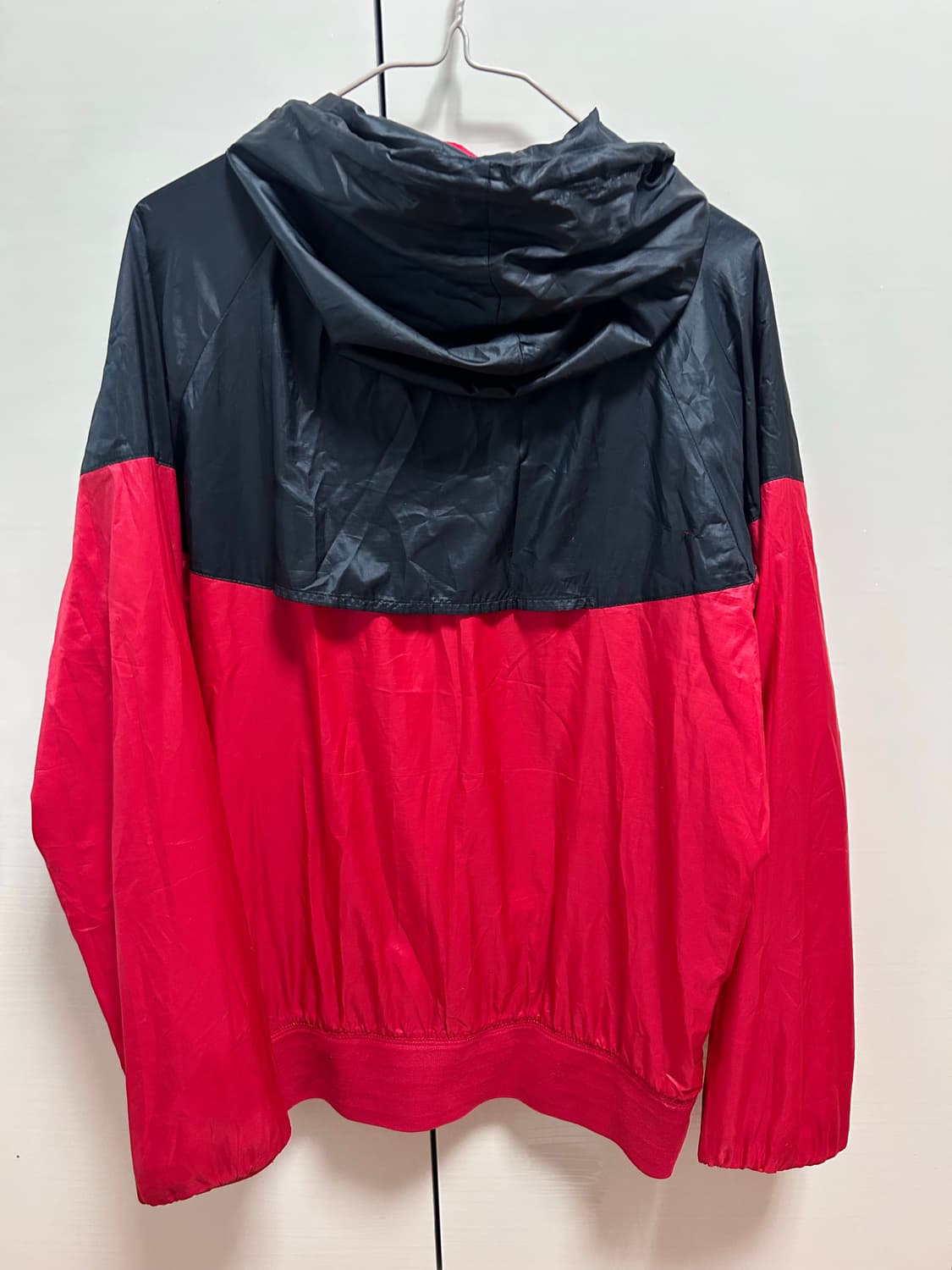 나이키 바람막이 자켓 블랙/레드 L 상품이미지2