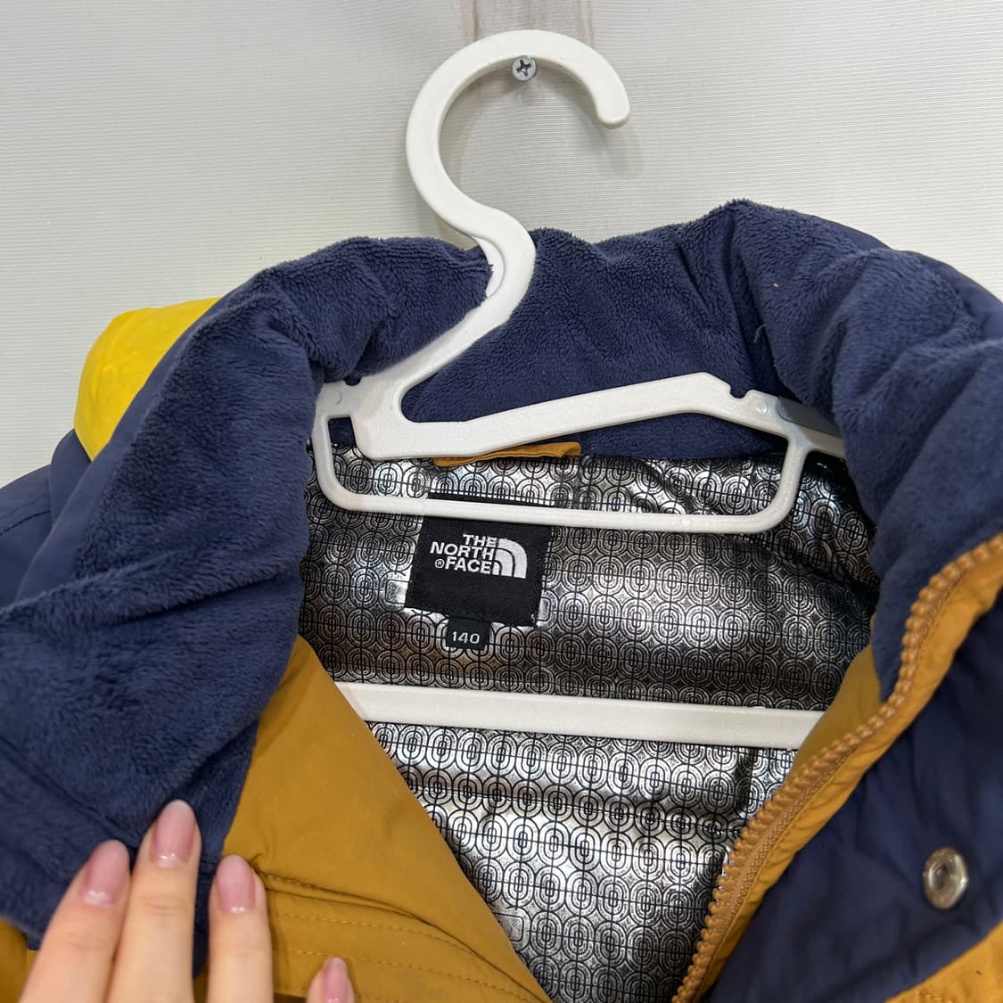 노스페이스 키즈 거위털 발열 패딩 140 상품이미지2