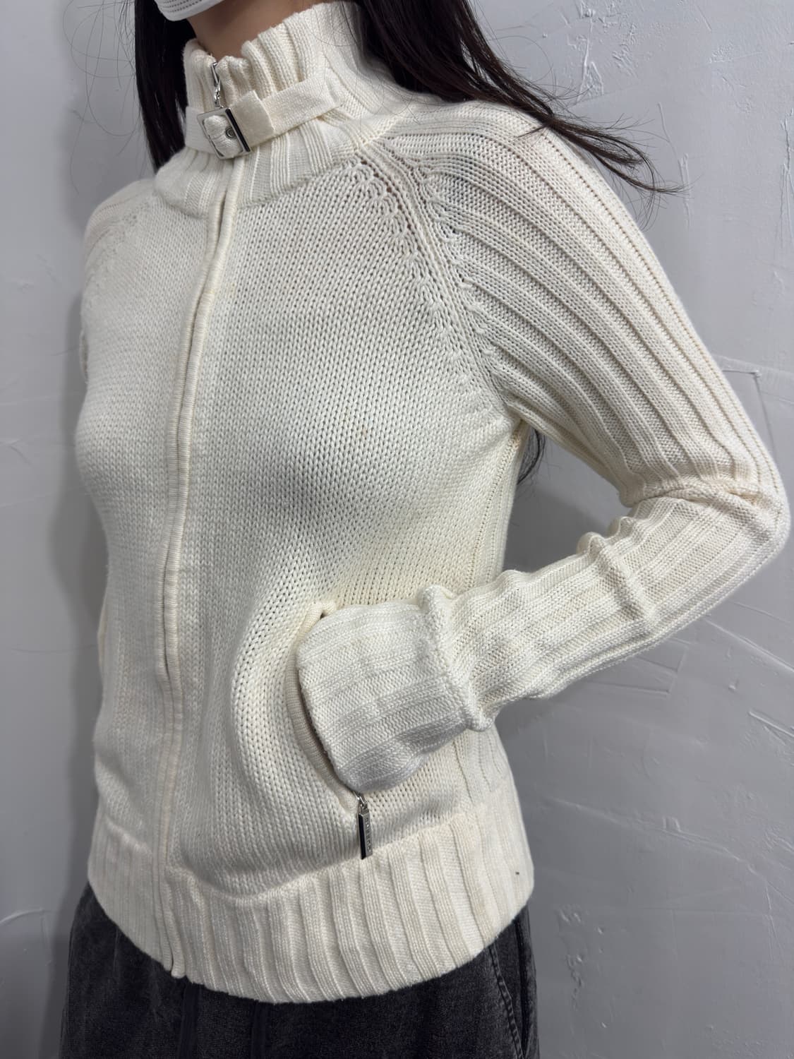 queens court white buckle zipup 상품이미지4