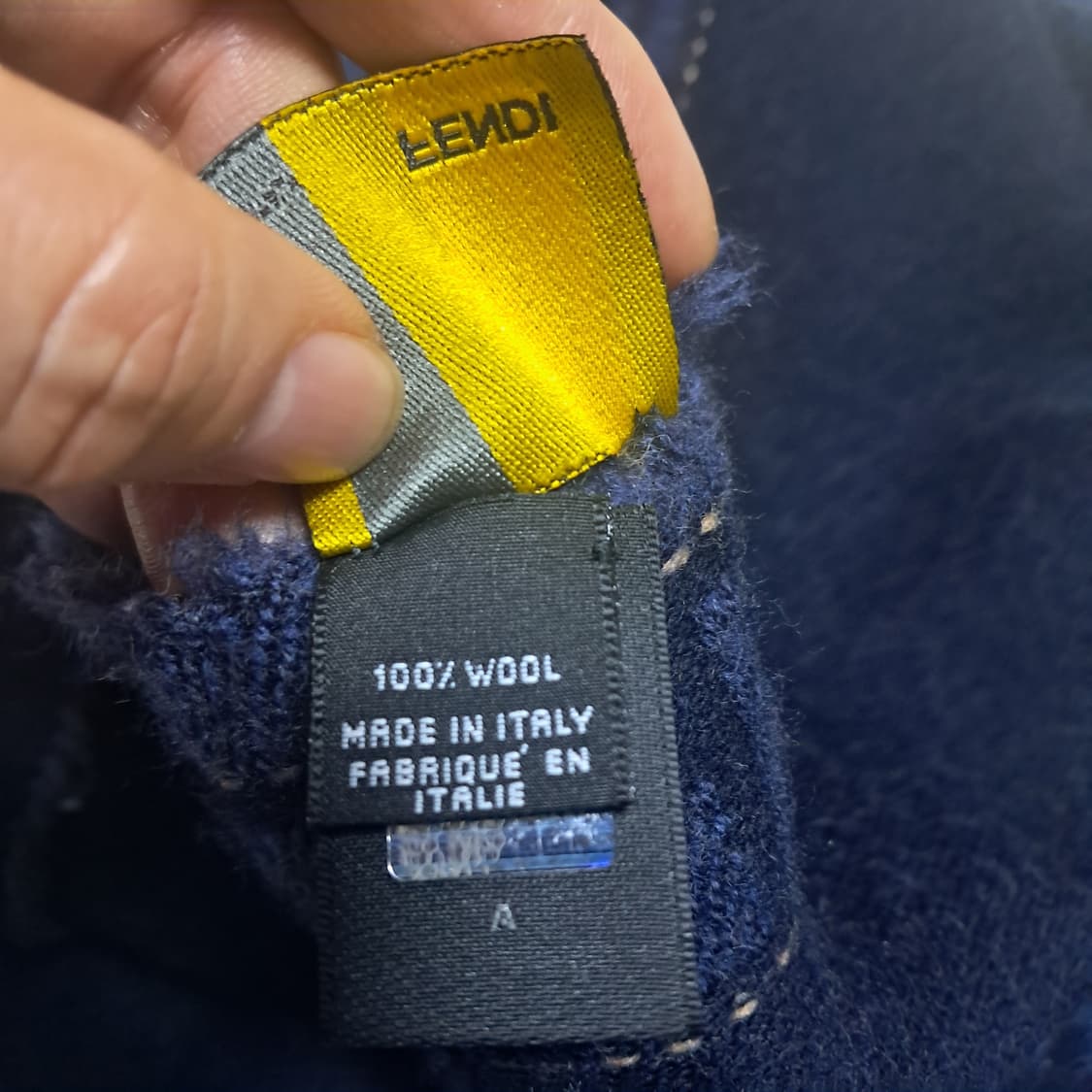 펜디 Fendi 네이비 리버시블 울 머플러(남녀공용가능) 상품이미지5