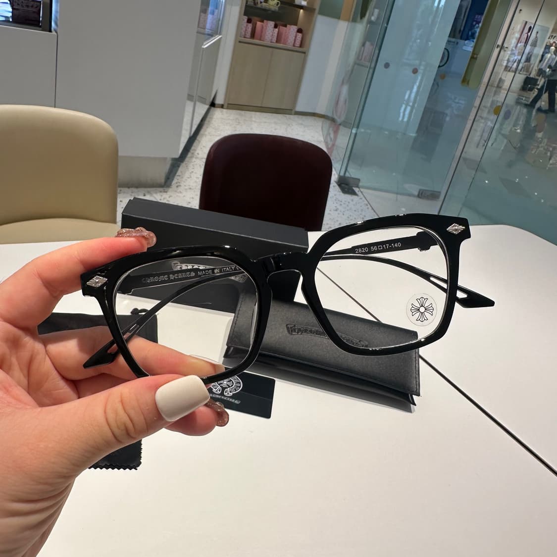 크롬하츠무광 안경 상품이미지2