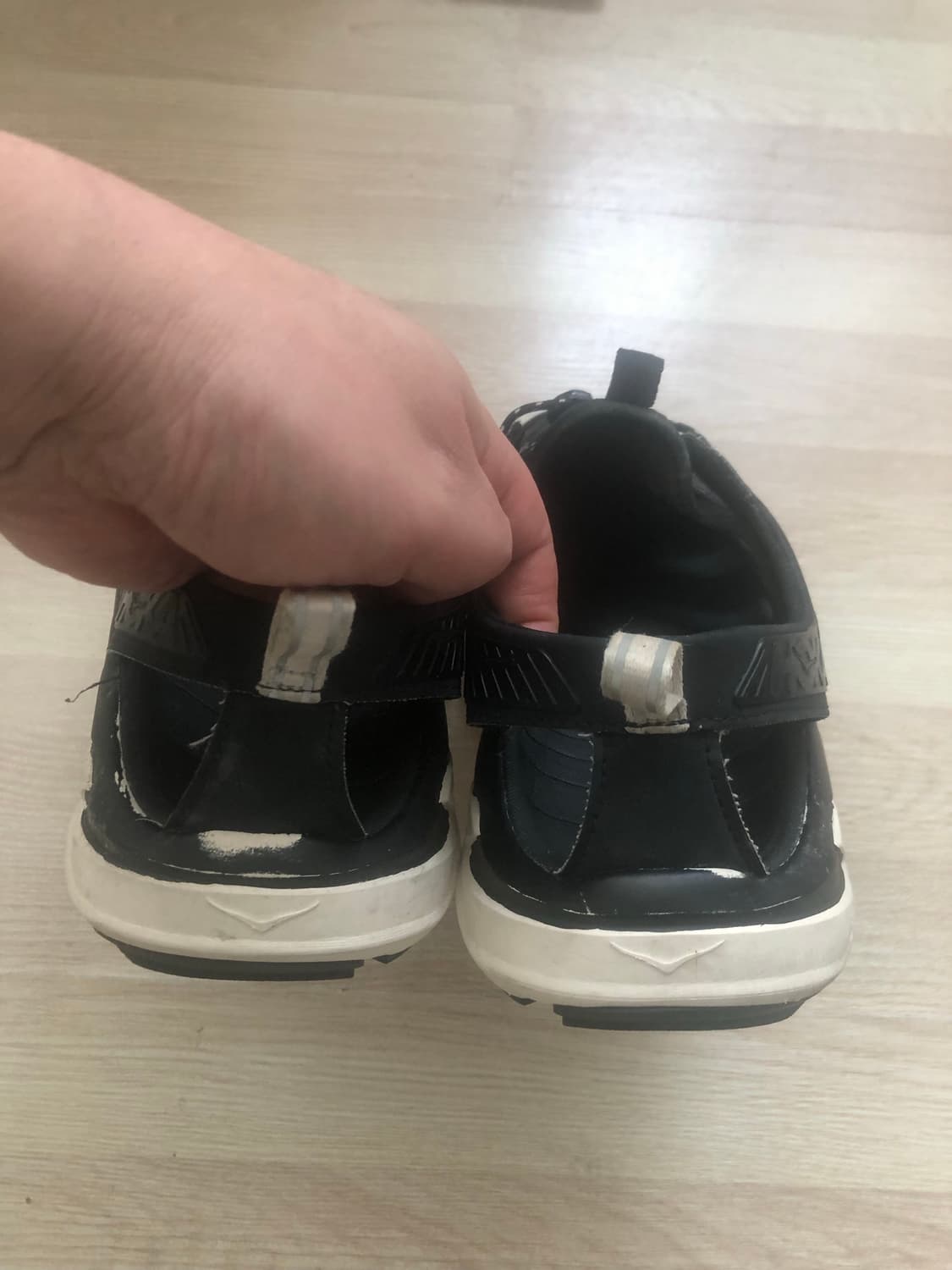 호카 오네오네 호피라 샌들 285팝니다 상품이미지2