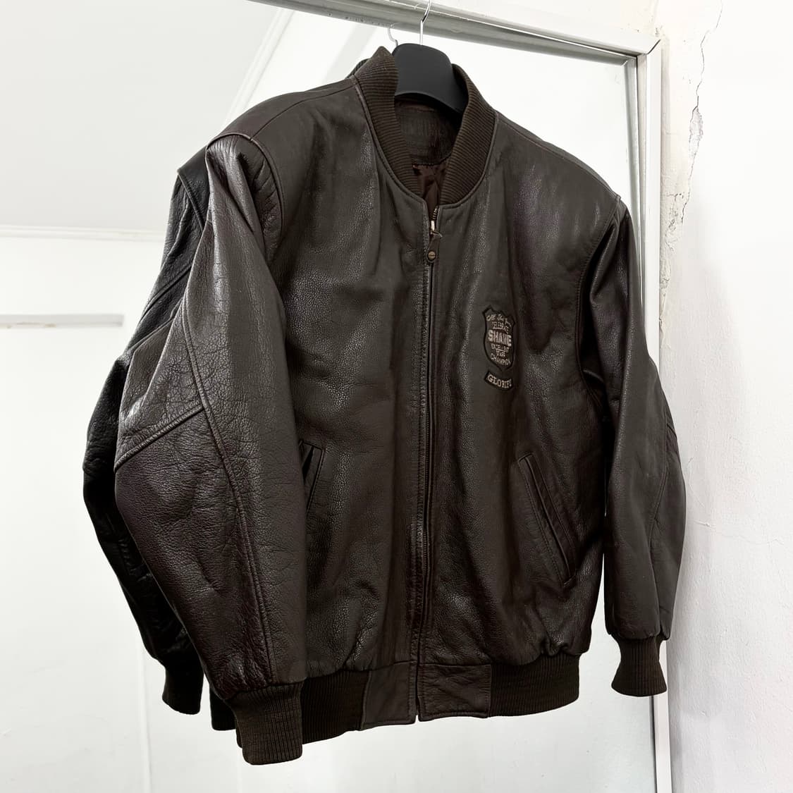 Shane 90s 소가죽 엠브로이더리 봄버 자켓 상품이미지5