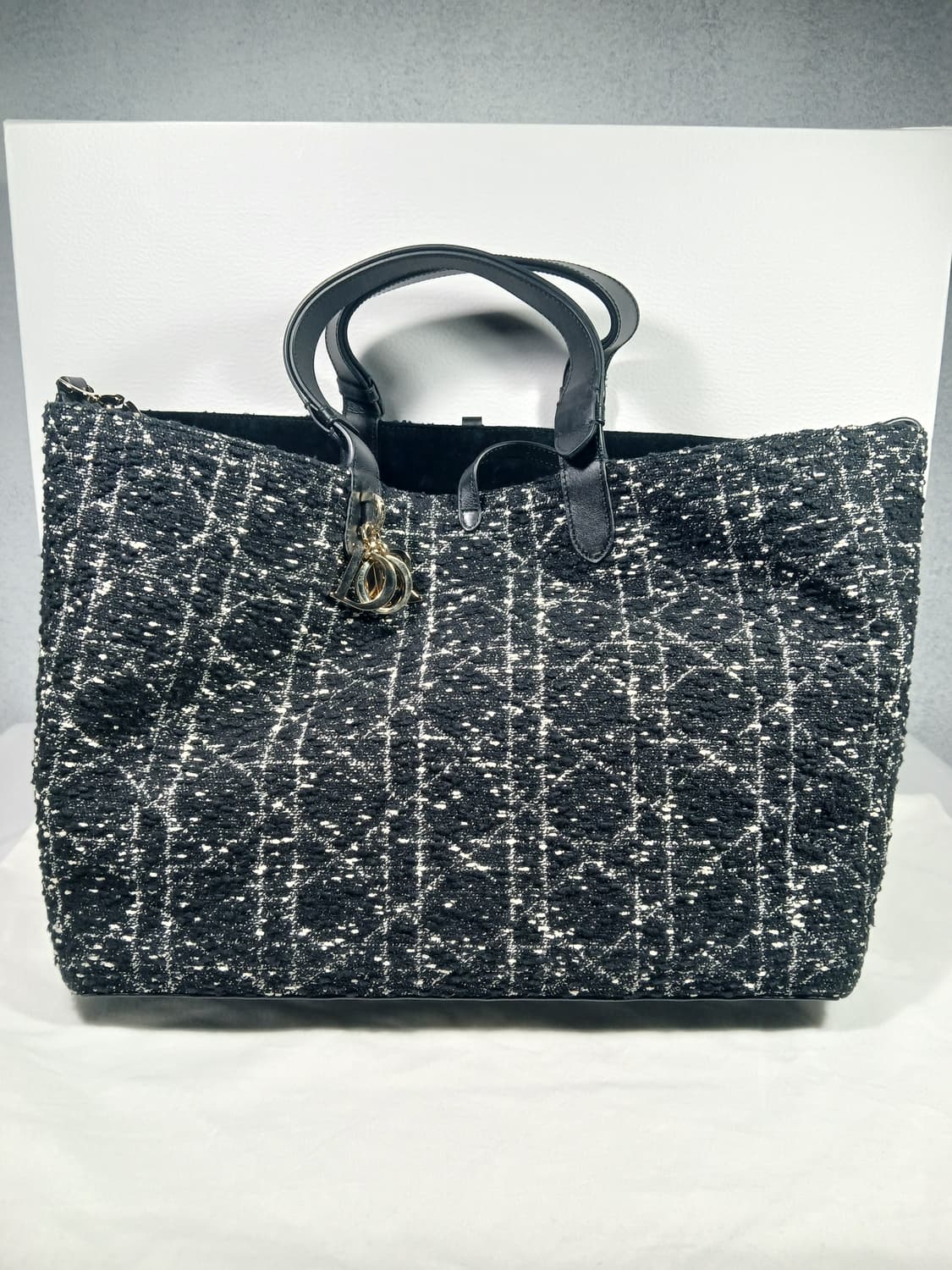 디올 트위드 뚜주흐 토트백 라지 M2820OTKV 상품이미지2