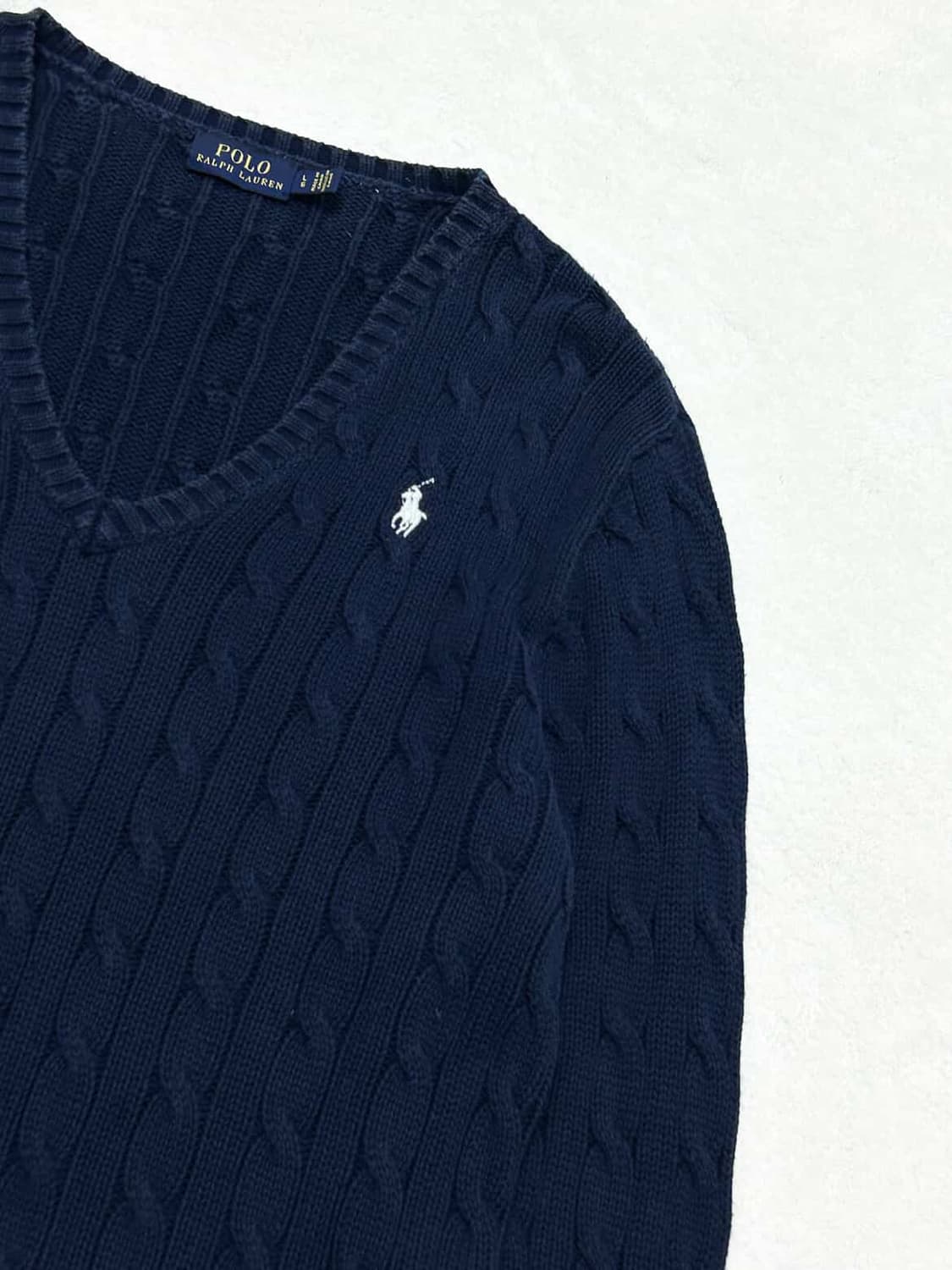 폴로 화이트포니 네이비 브이넥 케이블 니트 상품이미지7