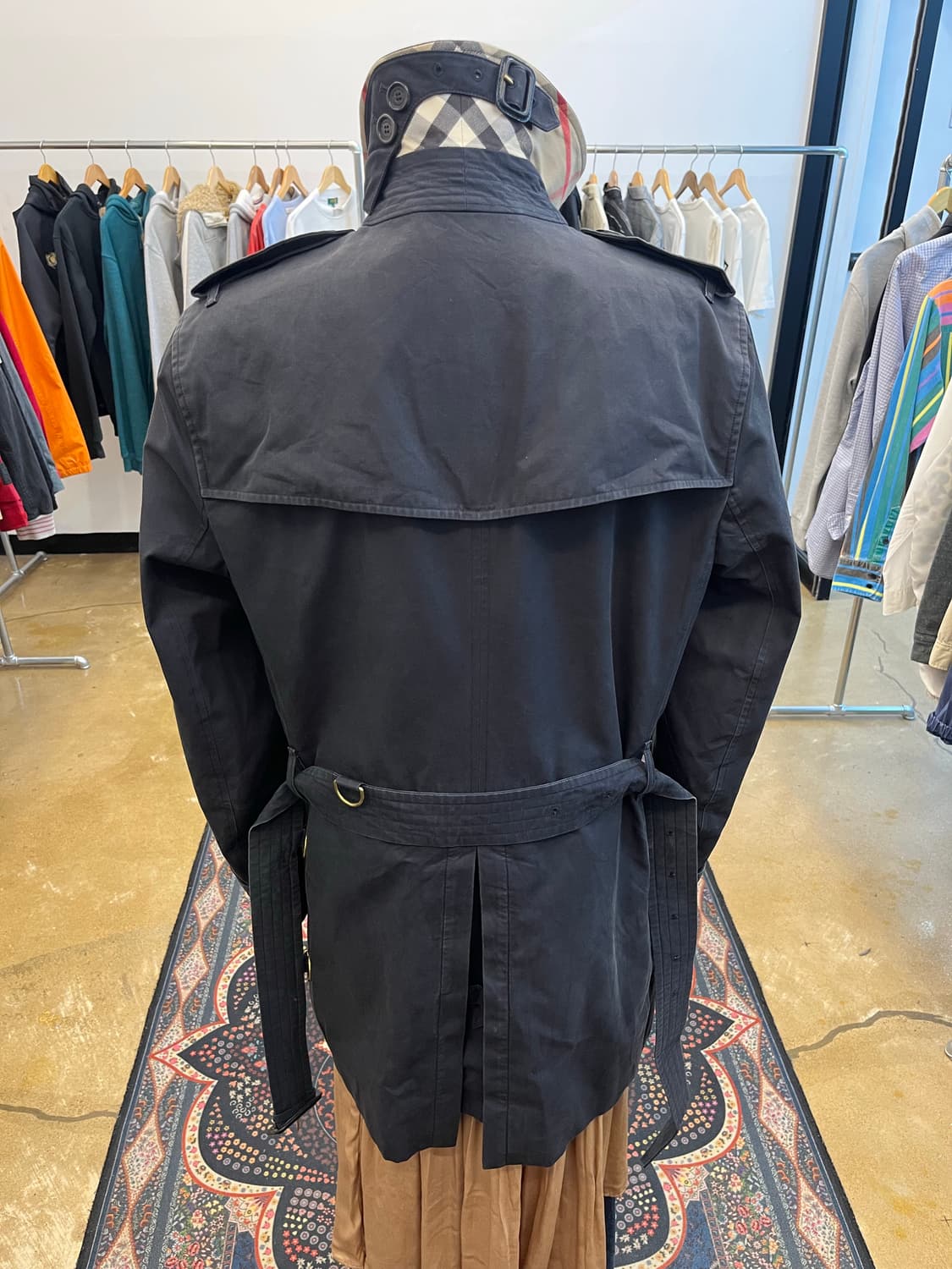 버버리 샌드링엄 트렌치 코트 블랙 상품이미지5