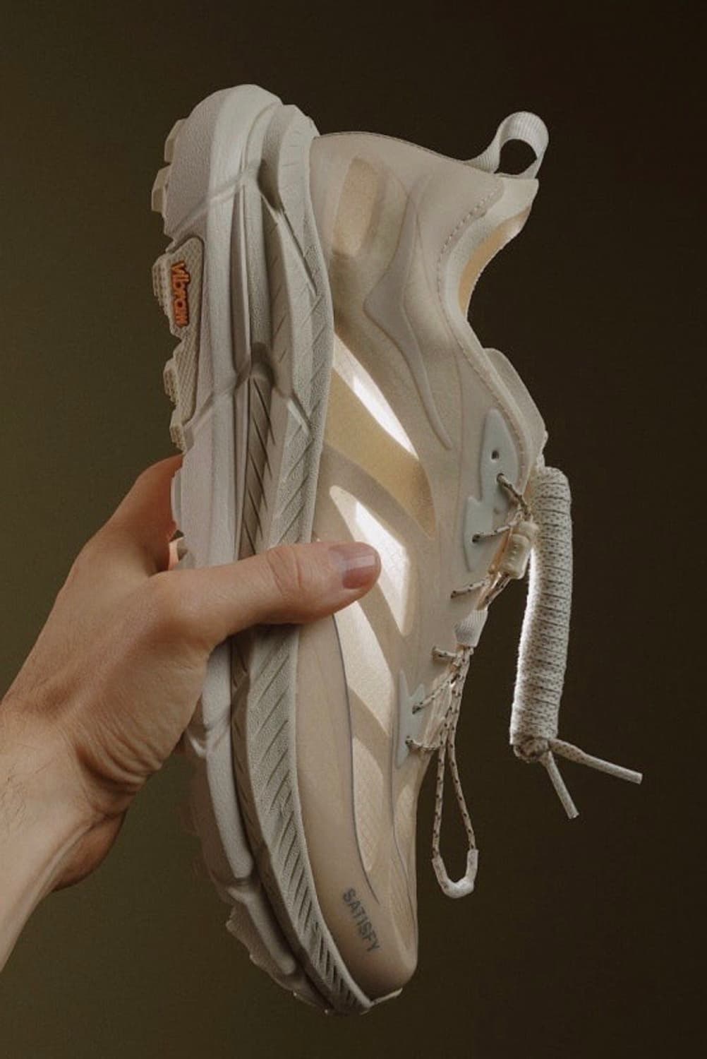 호카 새티스파이 마파테스피드4 라이트 본 판매합니다 상품이미지1