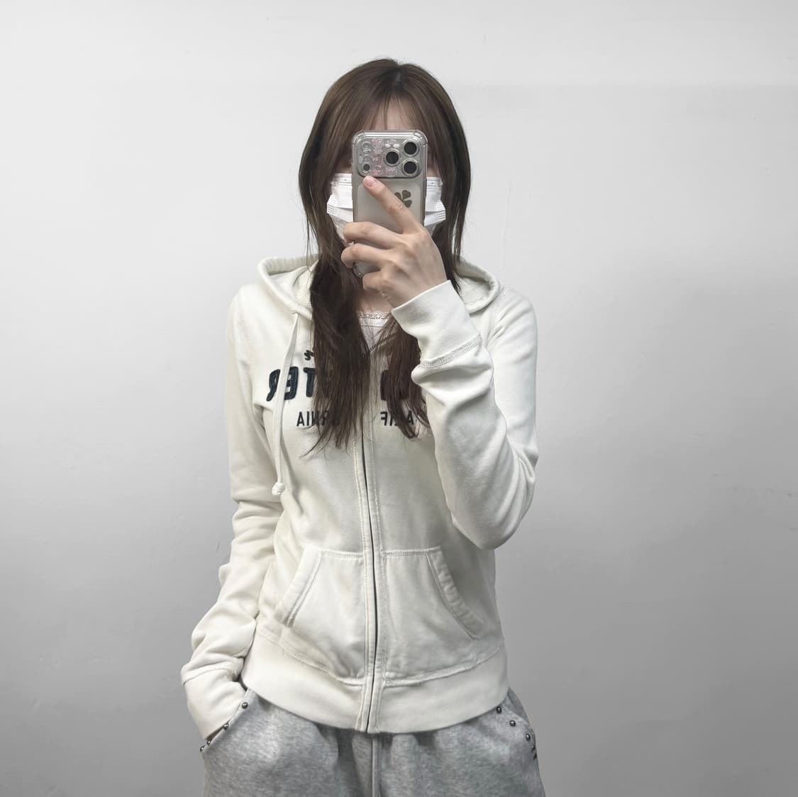 홀리스터 스펠 로고 후드집업 화이트 상품이미지1