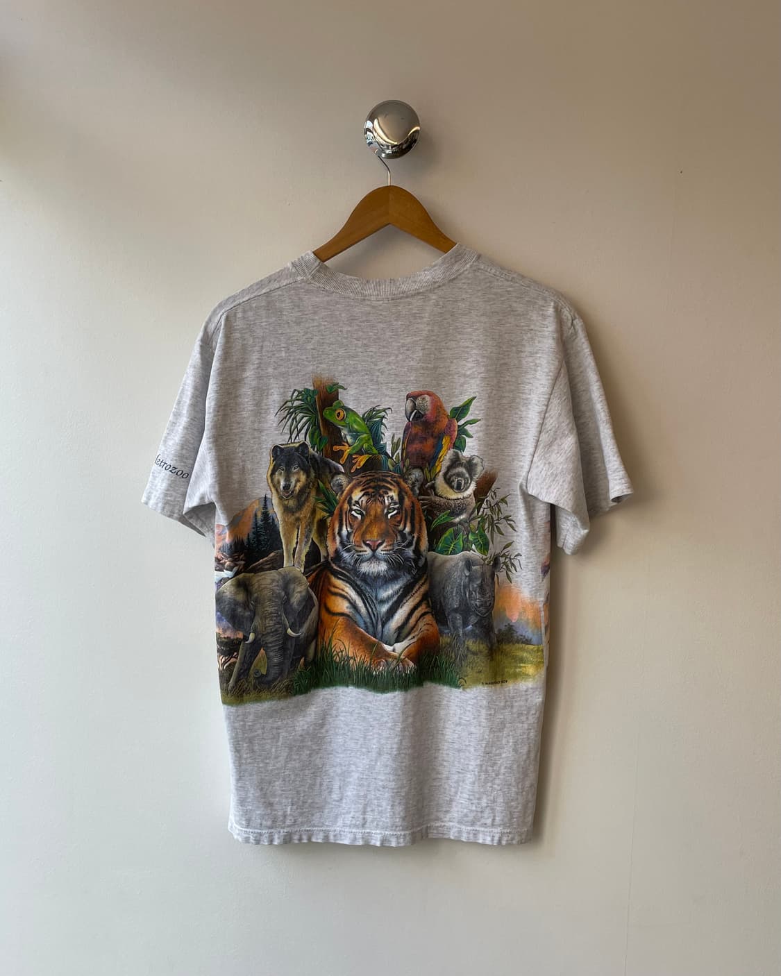 90‘s USA “Endangered Species” T-shirt 상품이미지10