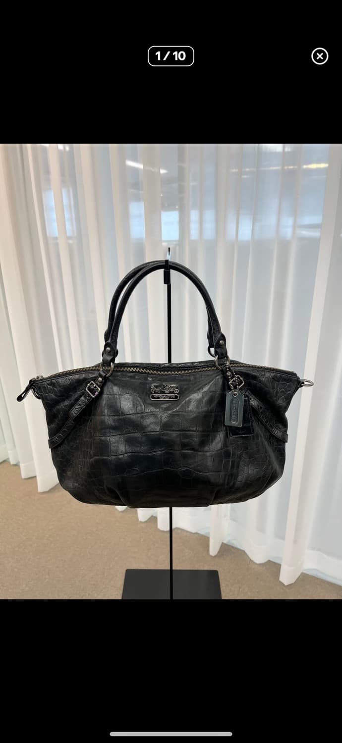 코치 숄더백 상품이미지1