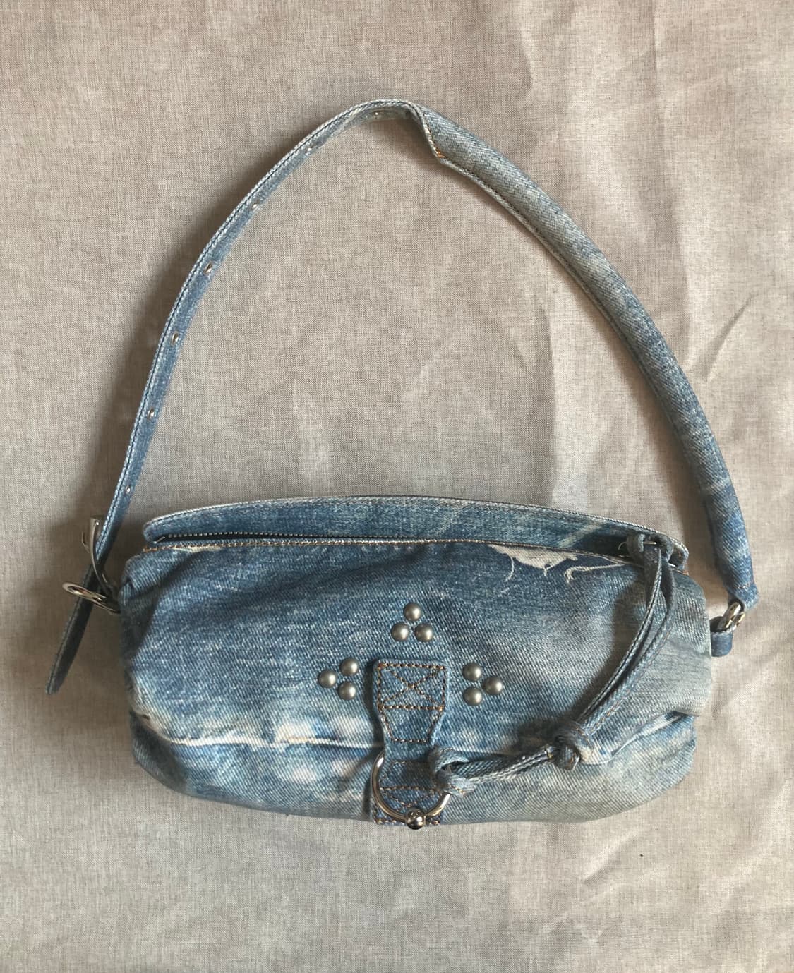 오픈와이와이 진 이펙트 필로우 핸들 백 데님 블루 상품이미지3