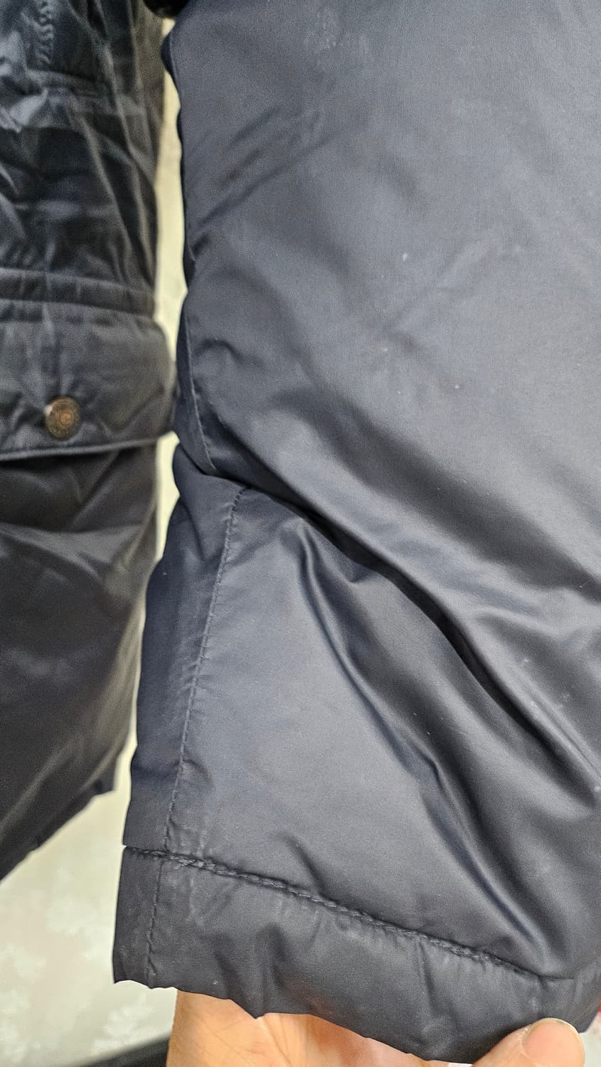 269  리바이스   블랙 패딩  상품이미지9