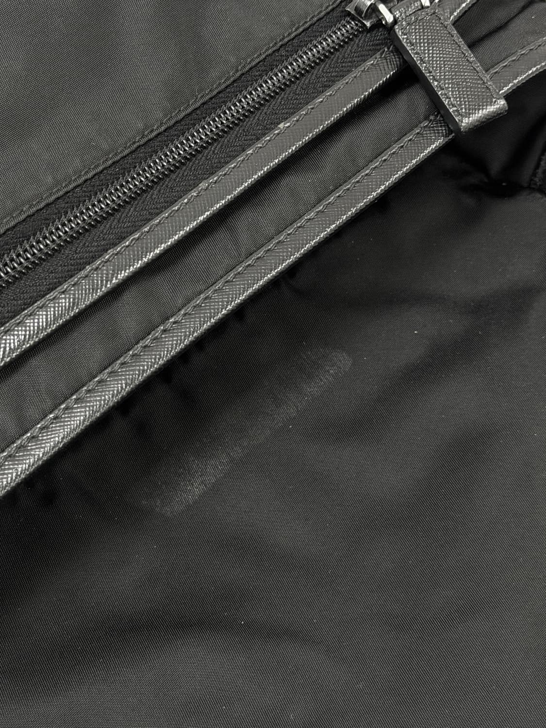 프라다 테수토 나일론 플랩 메신저백 상품이미지9