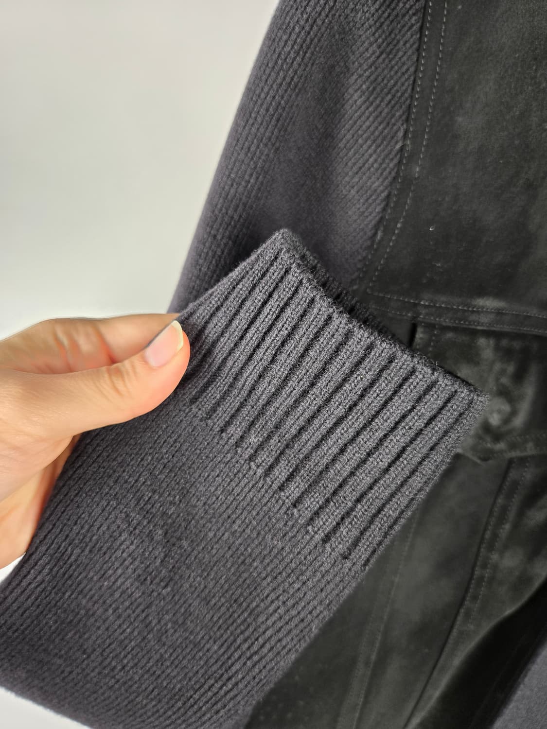 [무료배송]프라다 50(100) 남성 울100 스웨이드 니트 가디건 정품 상품이미지5