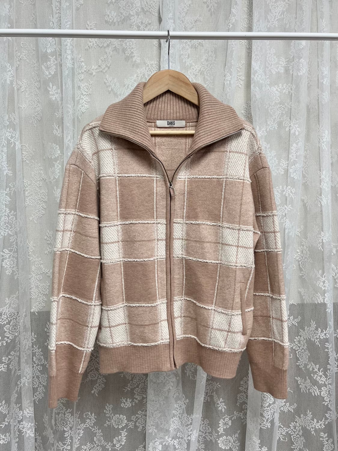 66) 닥스 24FW 빅체크 카라형 집업 가디건 베이지 상품이미지1