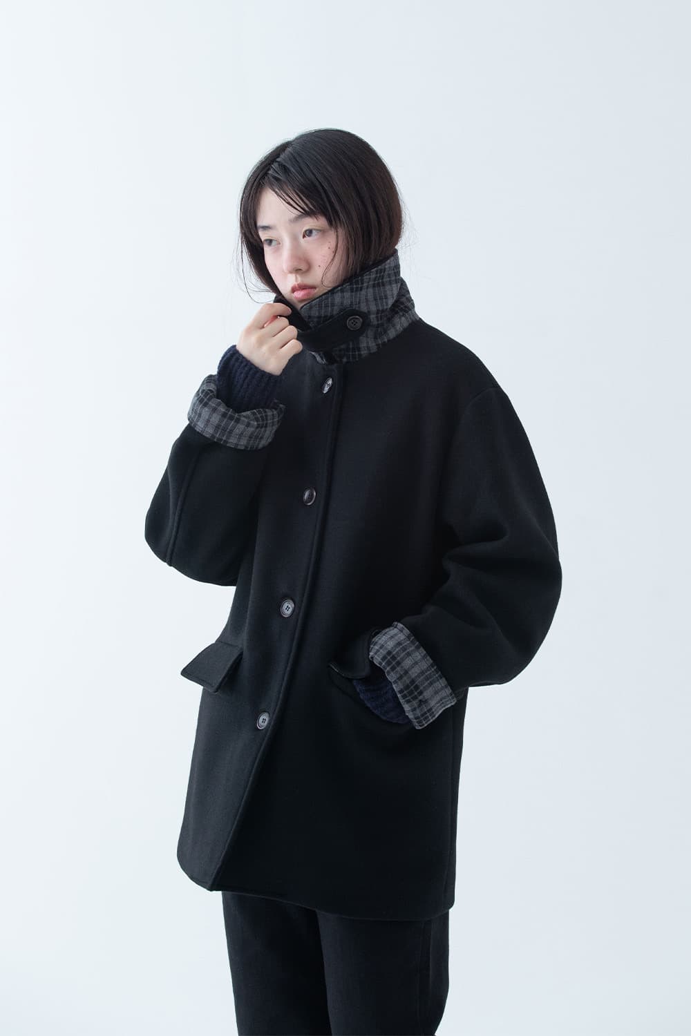 오헤시오 체크 하프 울 코트 블랙 상품이미지2