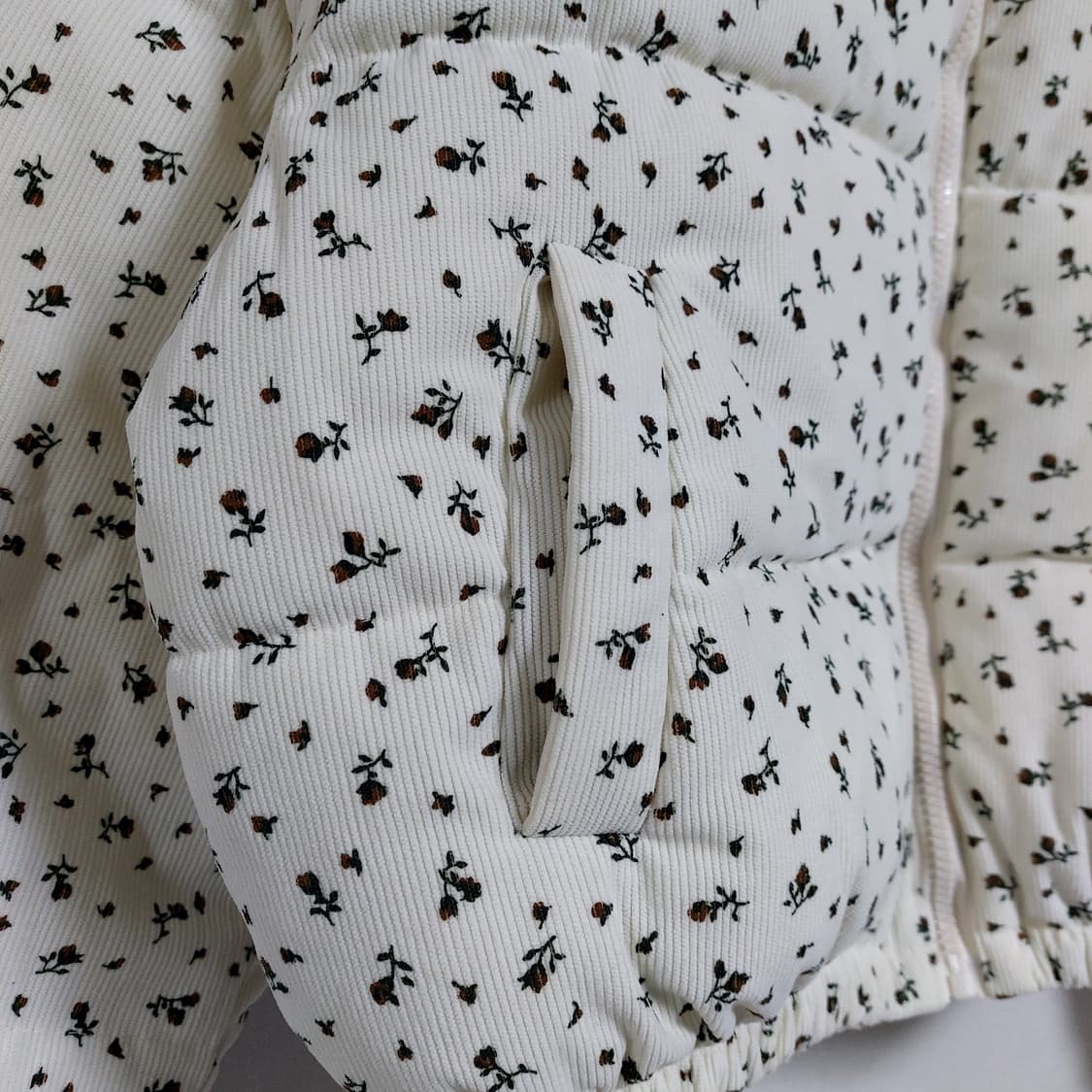 코듀로이 플라워 숏패딩 잔꽃 골덴 세미크롭 점퍼 상품이미지5