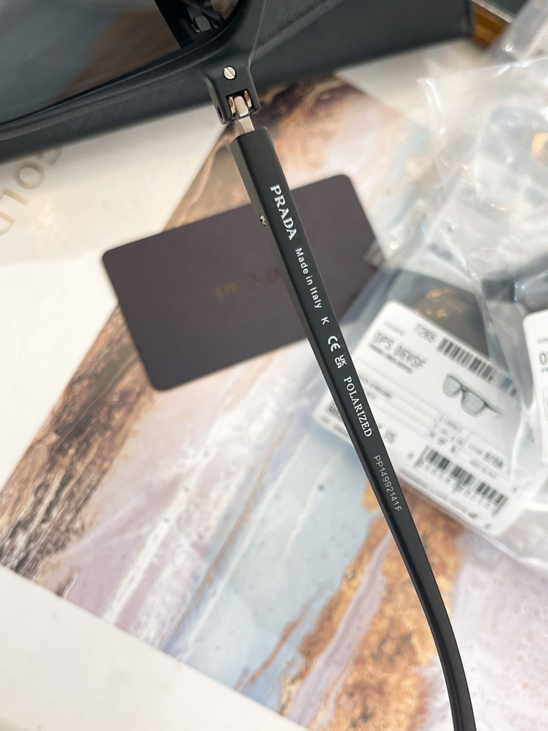 프라다 심볼 선글라스 슬레이트 그레이 렌즈 SPS 06V-F 상품이미지6