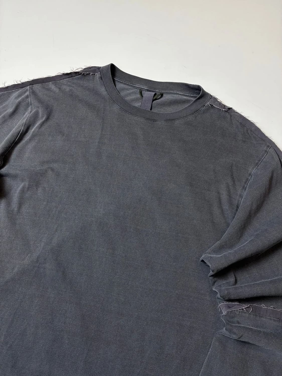 언어펙티드 23FW 피그먼트 빈티지 롱 슬리브 PN9323 상품이미지2