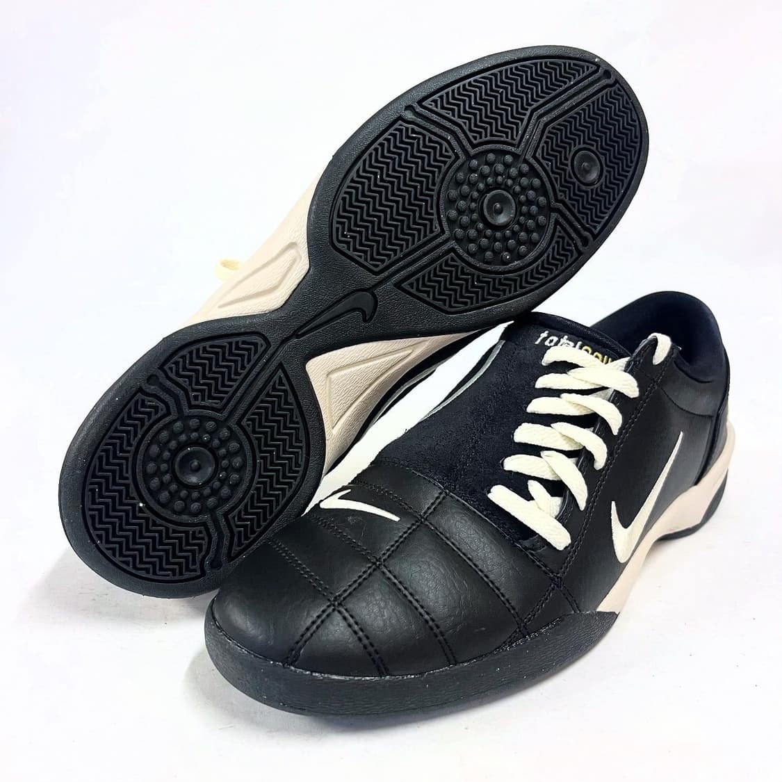 나이키 토탈90 메탈릭골드 상품이미지2