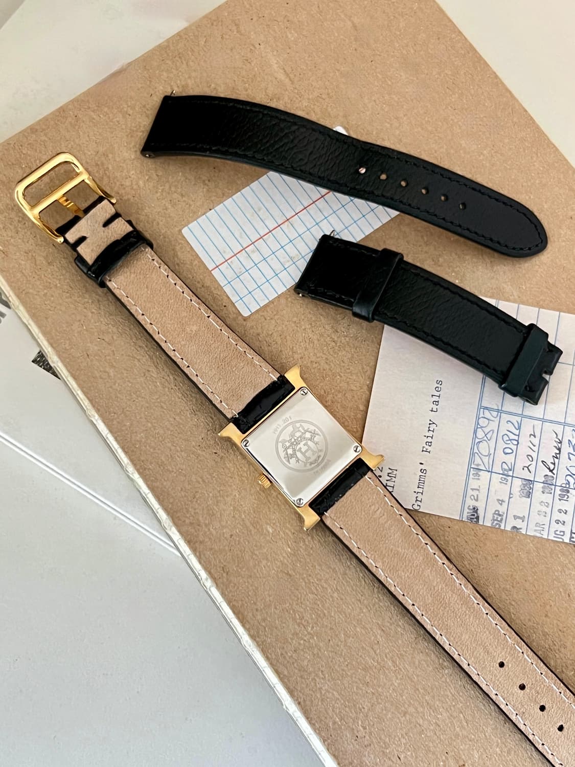 에르메스 H 아워 PM 골드 베젤 레더 시계 / 정품감정 케어  상품이미지6