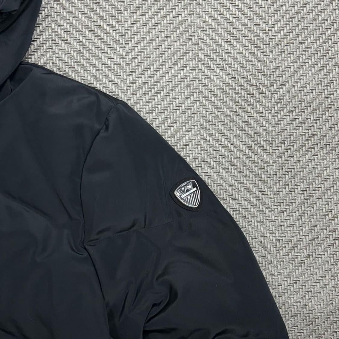 엠포리오 아르마니 패딩v1528 상품이미지5