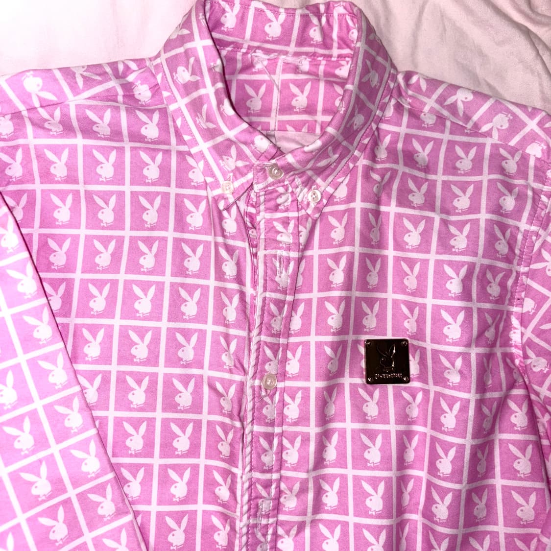 PLAYBOY x JOYRICH 로고 핑크 셔츠 금장 상품이미지2
