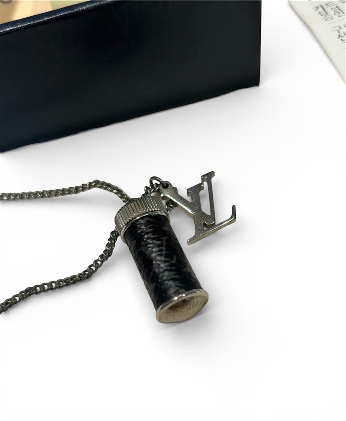 [풀구성 / 급처] 루이비통 모노그램 이클립스 참스 목걸이 상품이미지2