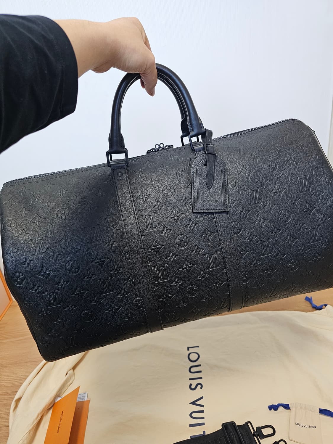 루이비통 키폴50 올레더 쉐도우 블랙 신형 (새상품) 상품이미지5