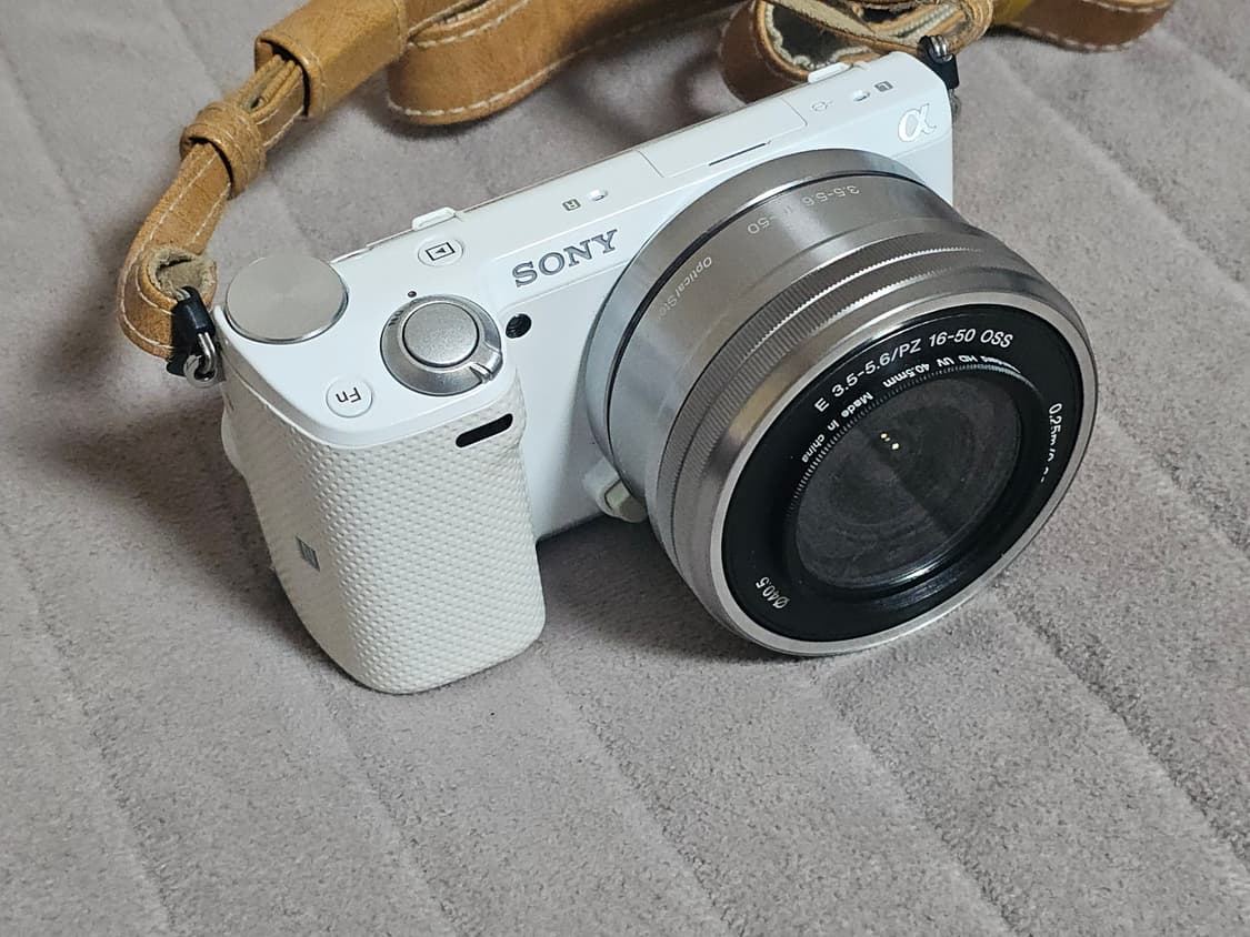 소니 NEX-5T 미러리스 카메라 상품이미지2