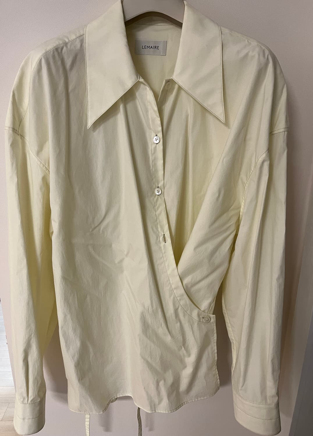 르메르 트위스트 셔츠 상품이미지3