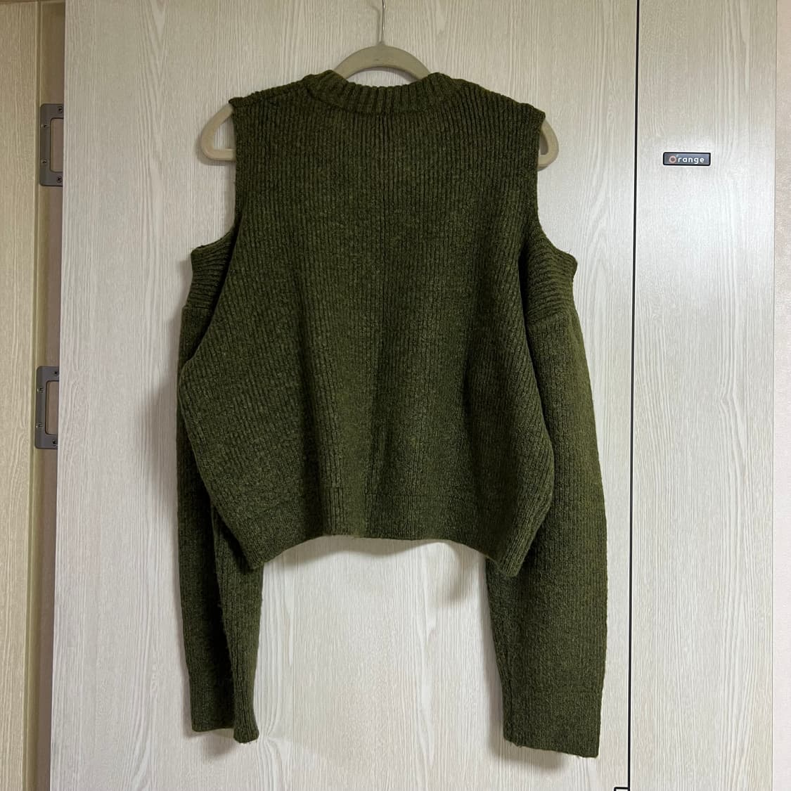 어깨트임 니트 상품이미지5